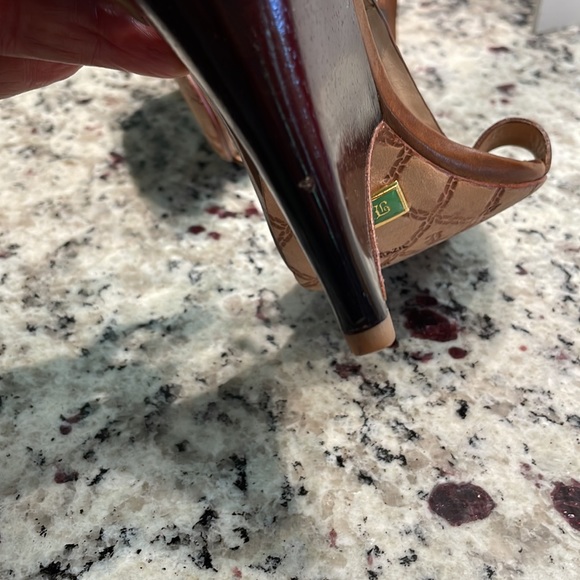 L.A.M.B. By Gwen Stefani Brown Strappy Leather Wedge Heel Sandals - Picture 10 of 10